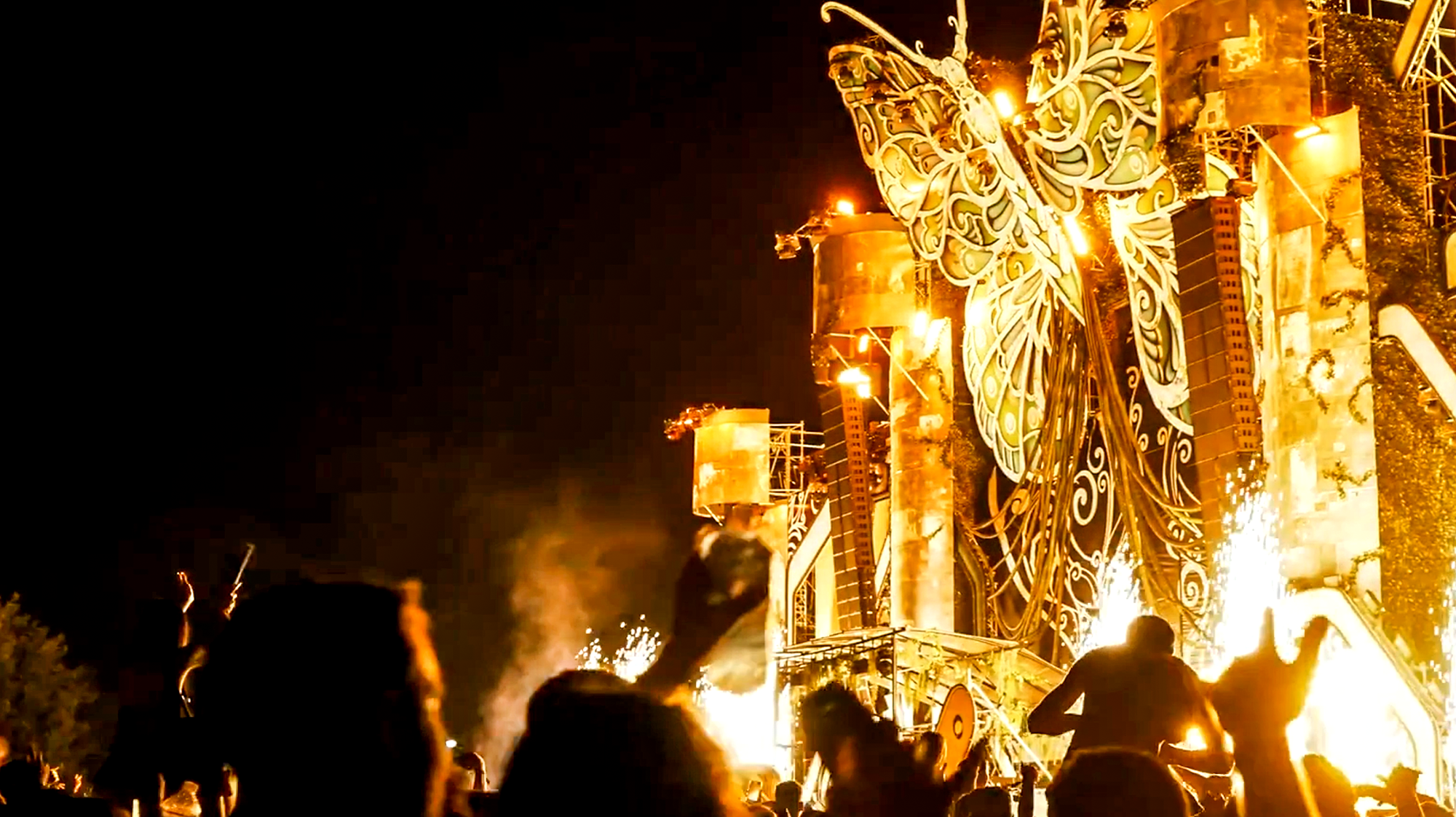 Giant Butterfly Stage